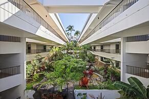 Royal Sea Cliff Kona by OUTRIGGER