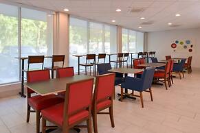 Holiday Inn Express Towson - Baltimore North by IHG