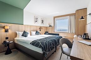 Everness Hotel & Resort