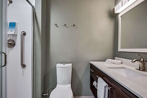 Home2 Suites by Hilton DFW Airport South/Irving, TX