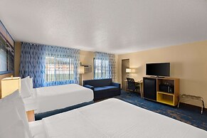Days Inn by Wyndham Newton