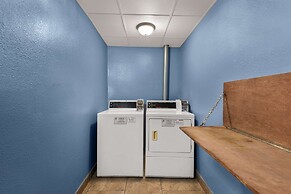 Days Inn by Wyndham Newton