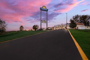 Days Inn by Wyndham Newton