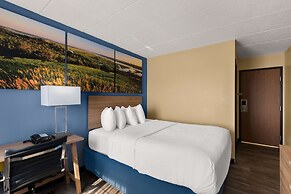 Days Inn by Wyndham Newton