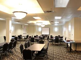 Days Inn & Suites by Wyndham Sault Ste. Marie ON