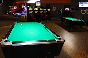 Days Inn & Suites by Wyndham Sault Ste. Marie ON