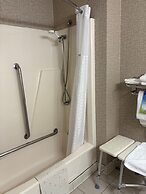 Days Hotel by Wyndham University Ave SE