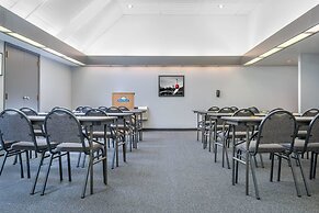 Days Hotel by Wyndham University Ave SE