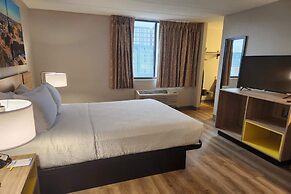 Days Hotel by Wyndham University Ave SE