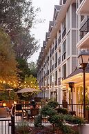 The Inn at Saratoga, Tapestry Collection by Hilton