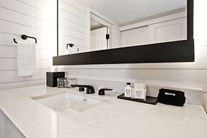 The Inn at Saratoga, Tapestry Collection by Hilton