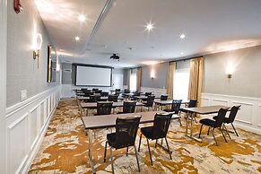 The Inn at Saratoga, Tapestry Collection by Hilton