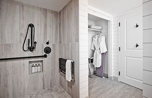 The Inn at Saratoga, Tapestry Collection by Hilton