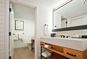 The Inn at Saratoga, Tapestry Collection by Hilton