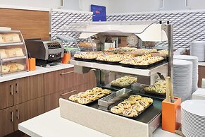 Holiday Inn Express Waikiki by IHG