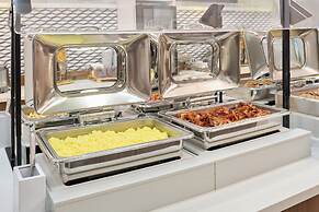 Holiday Inn Express Waikiki by IHG