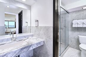 Holiday Inn Express Waikiki by IHG