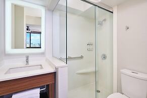 Holiday Inn Express Waikiki by IHG