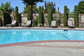 Days Inn & Suites by Wyndham Lodi