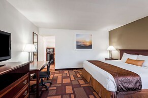 Days Inn & Suites by Wyndham Lodi