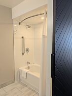 Confederation Place - Hotel