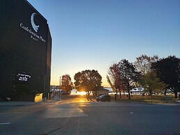 Confederation Place - Hotel