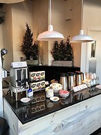 Confederation Place - Hotel