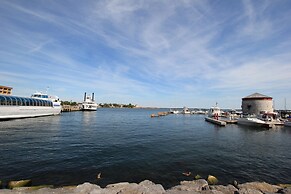 Confederation Place - Hotel