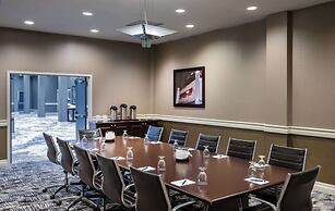 DoubleTree by Hilton Hotel Newark Airport