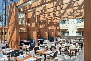 DoubleTree by Hilton Hotel Newark Airport