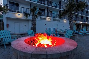 Holiday Inn Resort Oceanfront at Surfside Beach by IHG