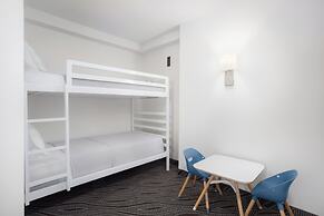 Holiday Inn Resort Oceanfront at Surfside Beach by IHG