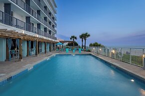 Holiday Inn Resort Oceanfront at Surfside Beach by IHG