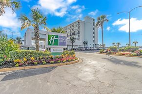 Holiday Inn Resort Oceanfront at Surfside Beach by IHG