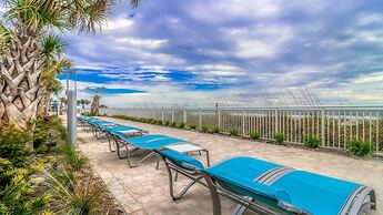 Holiday Inn Resort Oceanfront at Surfside Beach by IHG
