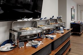 Holiday Inn Resort Oceanfront at Surfside Beach by IHG