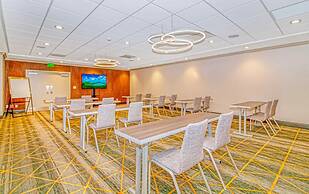 Holiday Inn Resort Oceanfront at Surfside Beach by IHG
