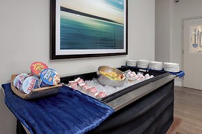 Holiday Inn Resort Oceanfront at Surfside Beach by IHG