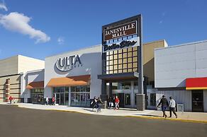 AmericInn by Wyndham Janesville