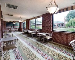 Comfort Suites Parkersburg South