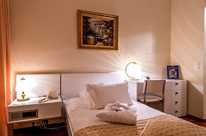 Hotel Century