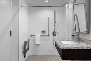 Holiday Inn Ottawa East by IHG