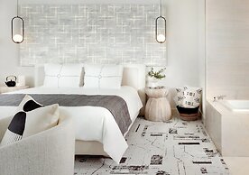 The Huntley Hotel