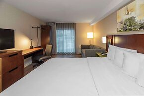 Comfort Inn Highway 401