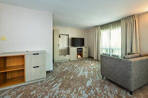 Comfort Inn Highway 401
