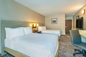 Comfort Inn Highway 401