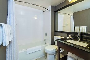 Comfort Inn Highway 401