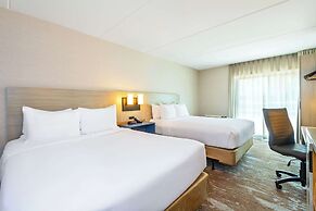 Comfort Inn Highway 401