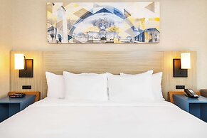 Comfort Inn Highway 401