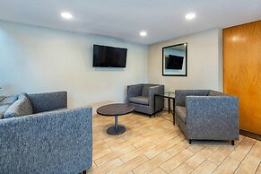 Comfort Inn Highway 401